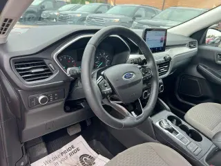 Ford Escape 2022 AWD SE 4dr SUV
