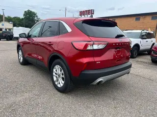 Ford Escape 2022 AWD SE 4dr SUV