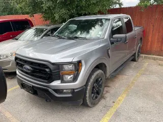 Ford F-150 2023 4x4 XL 4dr SuperCrew 5.5 ft. SB