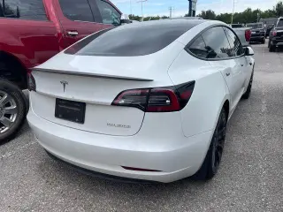 Tesla Model 3 2023 AWD Performance 4dr Sedan