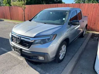 Honda Ridgeline 2017 AWD RT 4dr Crew Cab 5.3 ft. SB