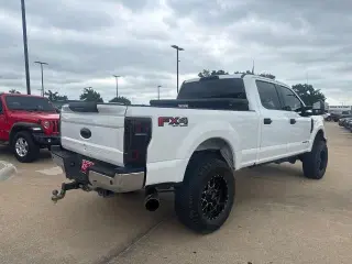 Ford F-250 Super Duty 2017 4x4 King Ranch 4dr Crew Cab 6.8 ft. SB Pickup