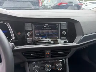 Volkswagen Jetta 2023 SE 4dr Sedan