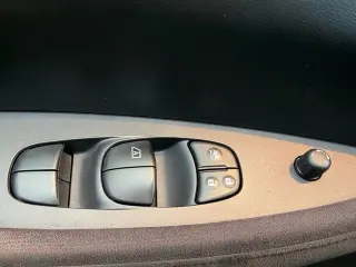 Nissan LEAF 2016 S-24 4dr Hatchback