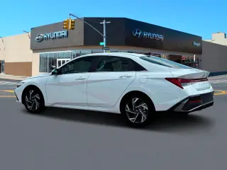 Hyundai ELANTRA 2024 Limited 4dr Sedan