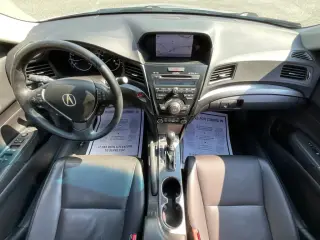 Acura ILX 2013 2.0L 4dr Sedan w/Technology Package