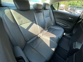 Acura ILX 2013 2.0L 4dr Sedan w/Technology Package