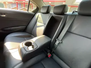 Acura ILX 2013 2.0L 4dr Sedan w/Technology Package