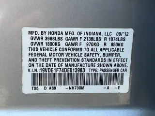 Acura ILX 2013 2.0L 4dr Sedan w/Technology Package