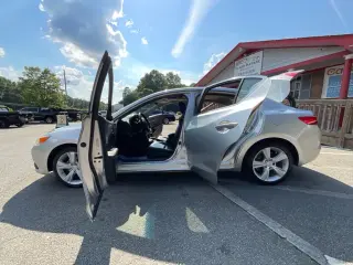 Acura ILX 2013 2.0L 4dr Sedan w/Technology Package