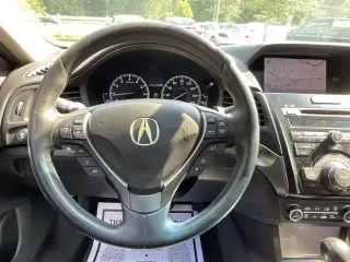 Acura ILX 2013 2.0L 4dr Sedan w/Technology Package