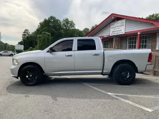 Ram 1500 2014 4x2 Express 4dr Crew Cab 5.5 ft. SB Pickup