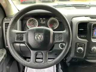 Ram 1500 2014 4x2 Express 4dr Crew Cab 5.5 ft. SB Pickup