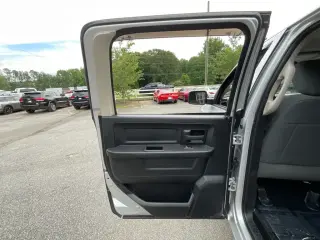 Ram 1500 2014 4x2 Express 4dr Crew Cab 5.5 ft. SB Pickup