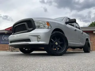 Ram 1500 2014 4x2 Express 4dr Crew Cab 5.5 ft. SB Pickup
