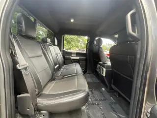 Ford F-150 2015 4x4 Platinum 4dr SuperCrew 5.5 ft. SB
