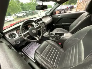 Ford Mustang 2012 V6 2dr Fastback