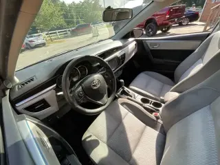 Toyota Corolla 2015 S 4dr Sedan