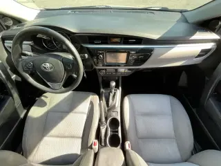 Toyota Corolla 2015 S 4dr Sedan