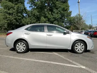 Toyota Corolla 2015 S 4dr Sedan