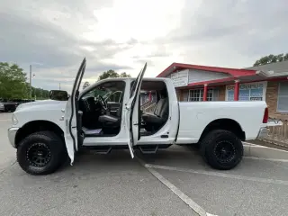 Ram 2500 2015 4x4 Tradesman 4dr Crew Cab 6.3 ft. SB Pickup