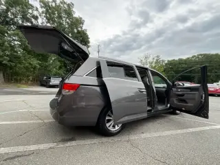 Honda Odyssey 2015 EX-L 4dr Mini-Van