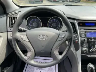Hyundai SONATA 2012 GLS 4dr Sedan 6M