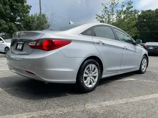 Hyundai SONATA 2012 GLS 4dr Sedan 6M
