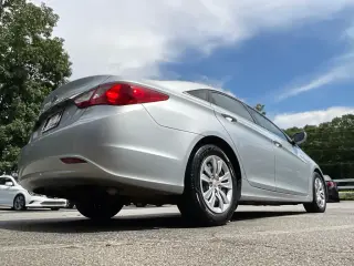 Hyundai SONATA 2012 GLS 4dr Sedan 6M