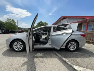 Hyundai SONATA 2012 GLS 4dr Sedan 6M
