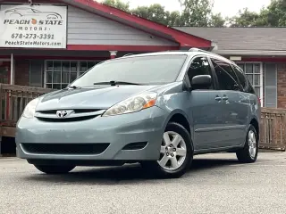 Toyota Sienna 2006 CE 7-Passenger 4dr Mini-Van