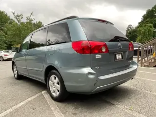 Toyota Sienna 2006 CE 7-Passenger 4dr Mini-Van