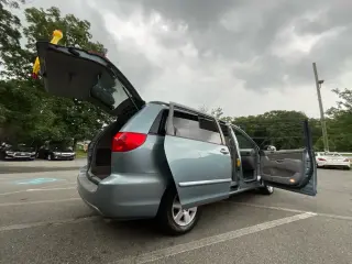 Toyota Sienna 2006 CE 7-Passenger 4dr Mini-Van