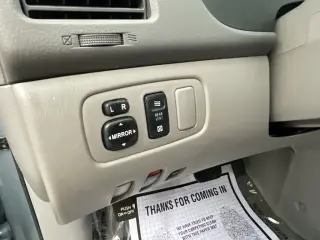 Toyota Sienna 2006 CE 7-Passenger 4dr Mini-Van