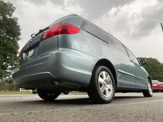 Toyota Sienna 2006 CE 7-Passenger 4dr Mini-Van