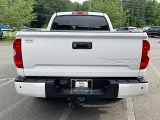 Toyota Tundra 2021 4x2 SR5 4dr CrewMax Cab Pickup SB