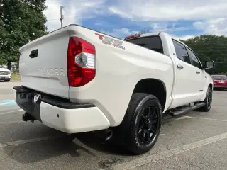 Toyota Tundra 2021 4x2 SR5 4dr CrewMax Cab Pickup SB