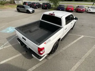 Toyota Tundra 2021 4x2 SR5 4dr CrewMax Cab Pickup SB