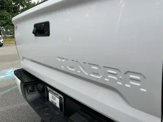 Toyota Tundra 2021 4x2 SR5 4dr CrewMax Cab Pickup SB