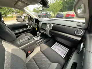Toyota Tundra 2021 4x2 SR5 4dr CrewMax Cab Pickup SB
