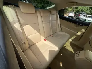 Lexus ES 350 2013 4dr Sedan