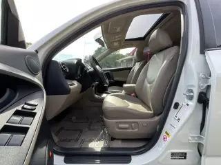 Toyota RAV4 2007 Limited 4dr SUV 4WD V6