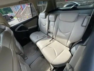 Toyota RAV4 2007 Limited 4dr SUV 4WD V6