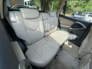 Toyota RAV4 2007 Limited 4dr SUV 4WD V6