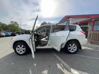 Toyota RAV4 2007 Limited 4dr SUV 4WD V6