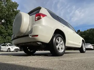 Toyota RAV4 2007 Limited 4dr SUV 4WD V6