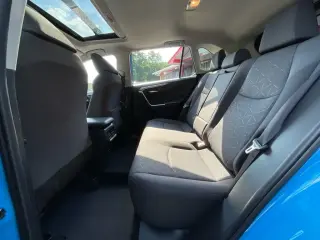 Toyota RAV4 2019 XLE 4dr SUV