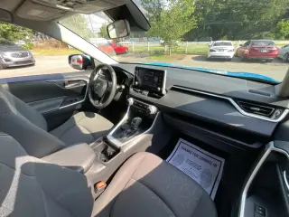Toyota RAV4 2019 XLE 4dr SUV