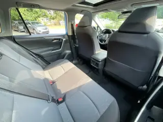 Toyota RAV4 2019 XLE 4dr SUV