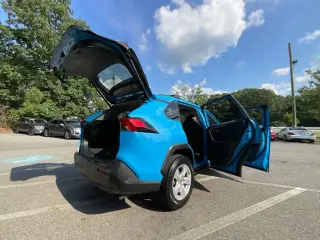 Toyota RAV4 2019 XLE 4dr SUV